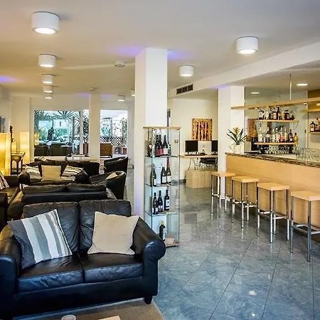 Ξενοδοχείο Giulietta 3*